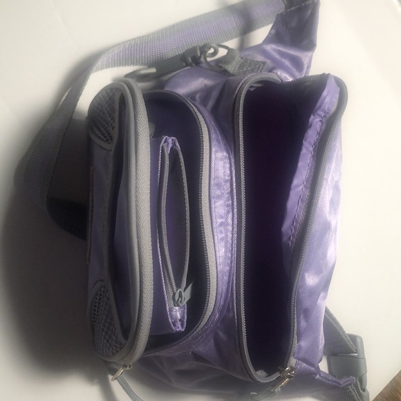 Woman’s eastsport purple Y2k Fanny pack waist bag - Picture 9 of 13